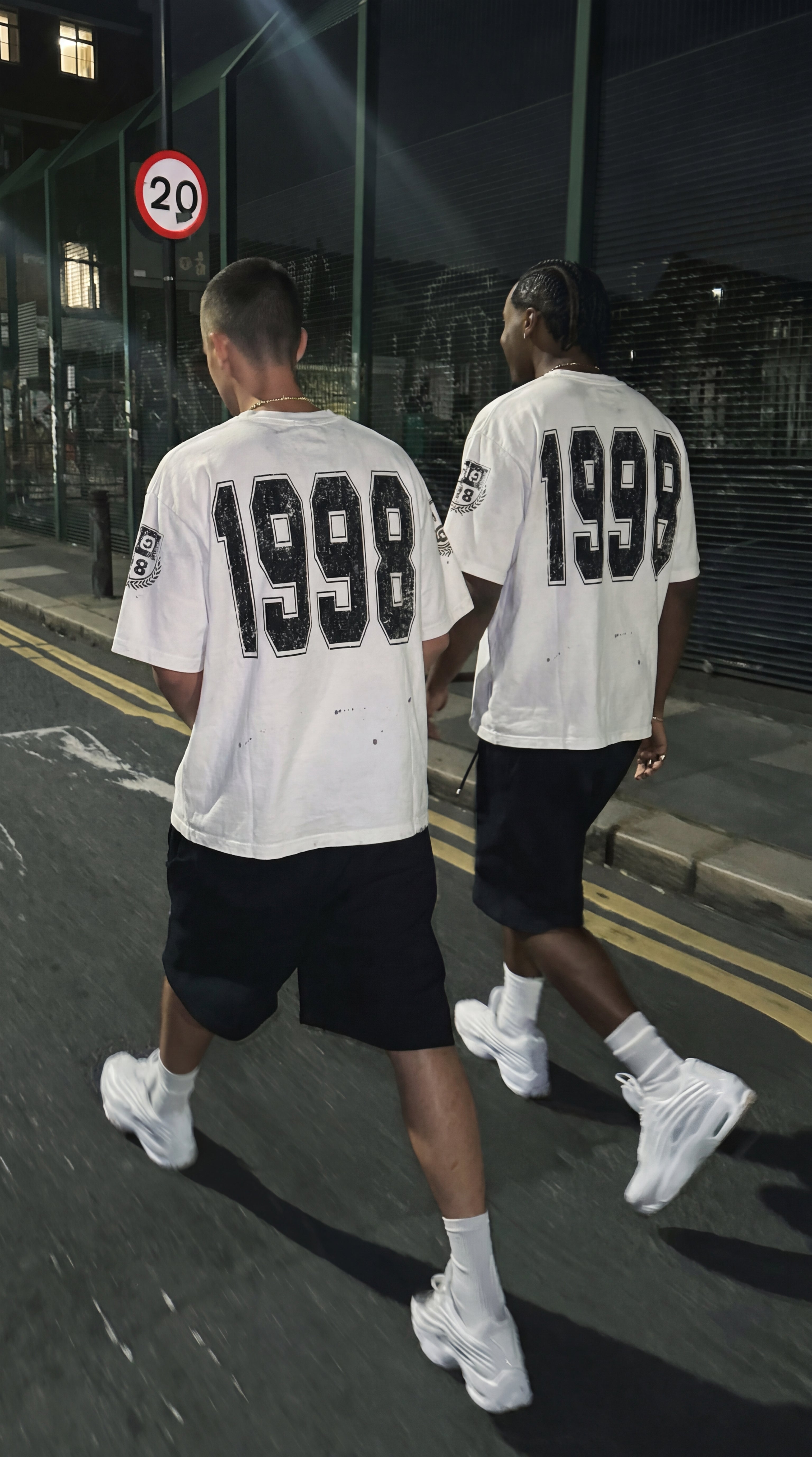 NR 1998 W Tee