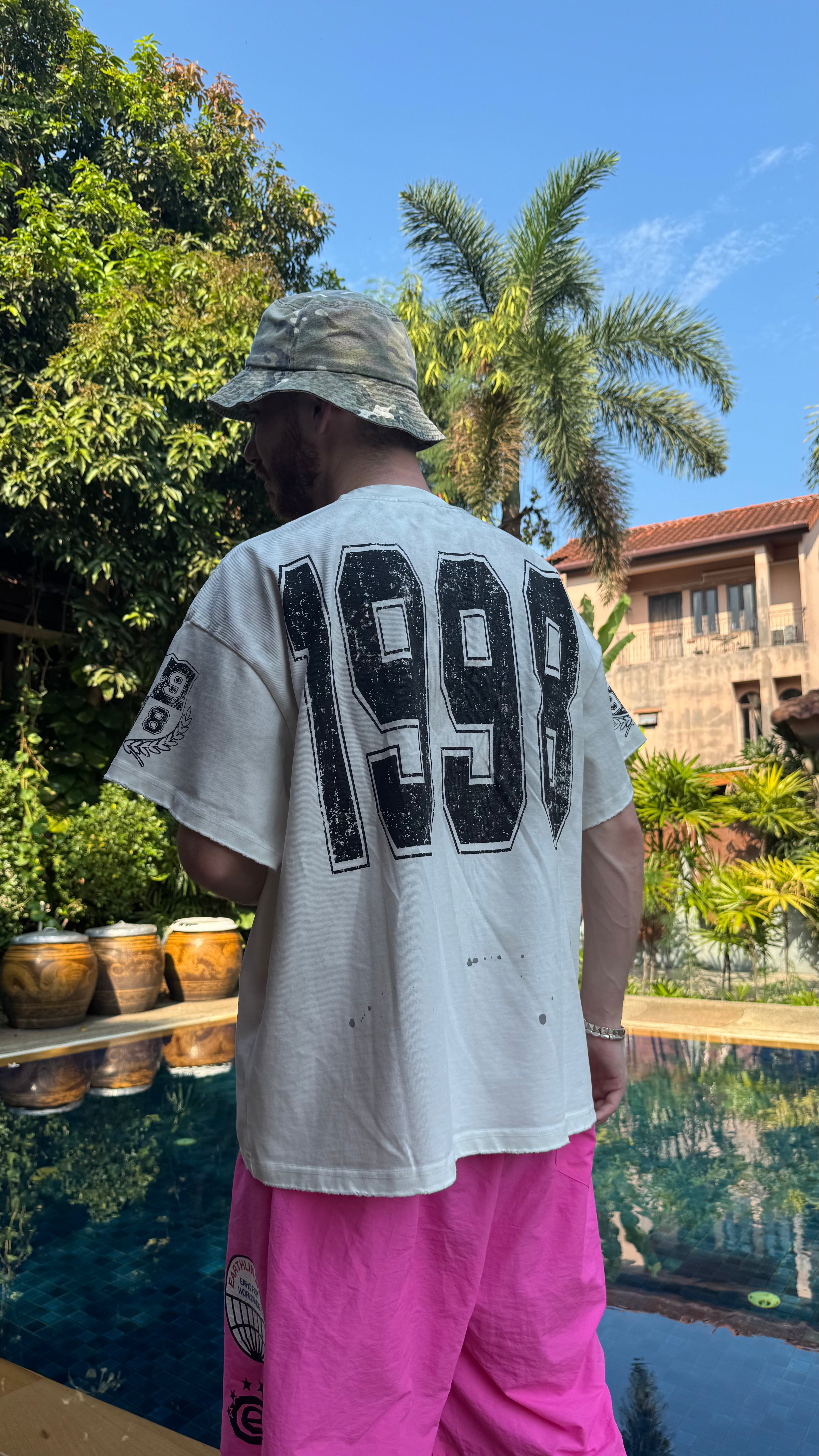 NR 1998 W Tee